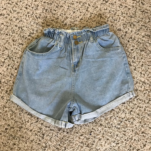 Elastic Waisted Jean Shorts - Picture 5 of 8